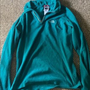 North Face Pull Over